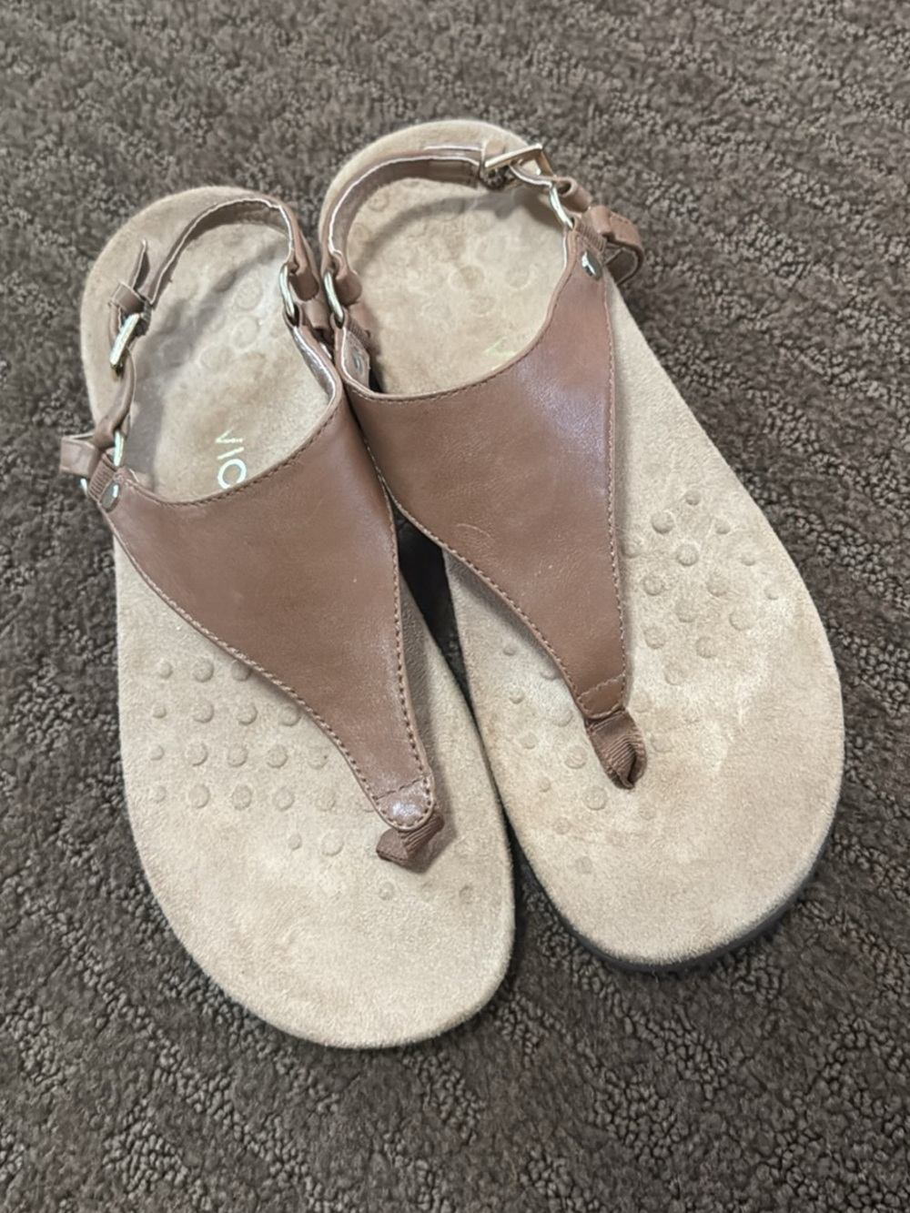 Vionic Kirra size 8 women’s sandal